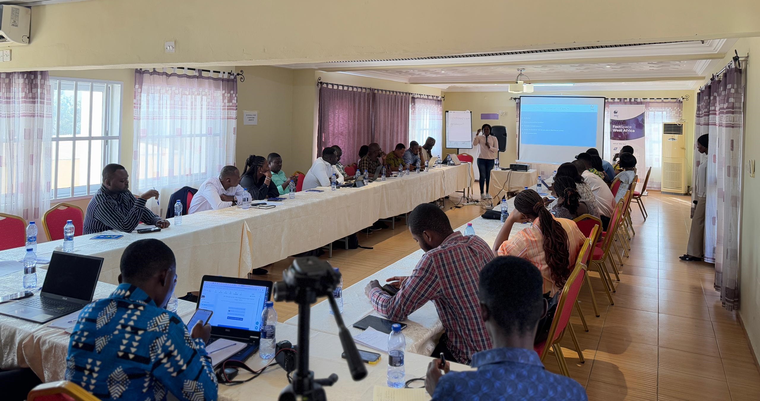 FactSpace holds election coverage training for journalists across southern zone