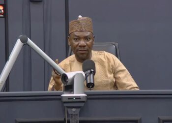 False! Nigeria’s Ordinary President, Ahmed Isah, is alive, was neither arrested nor detained 